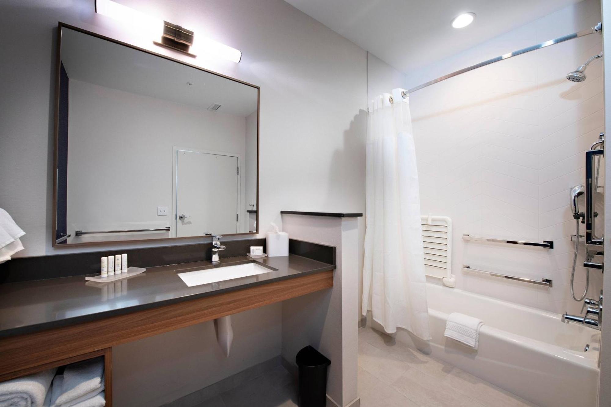 Fairfield Inn & Suites By Marriott Dayton North Murlin Heights Экстерьер фото